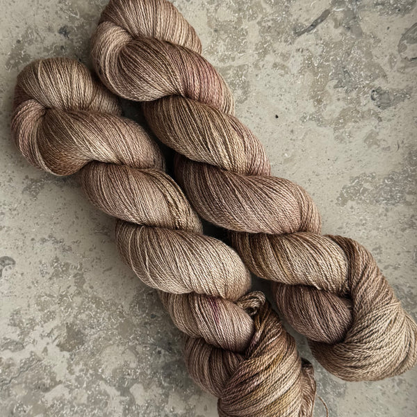 Hesselgarn Silk Poem