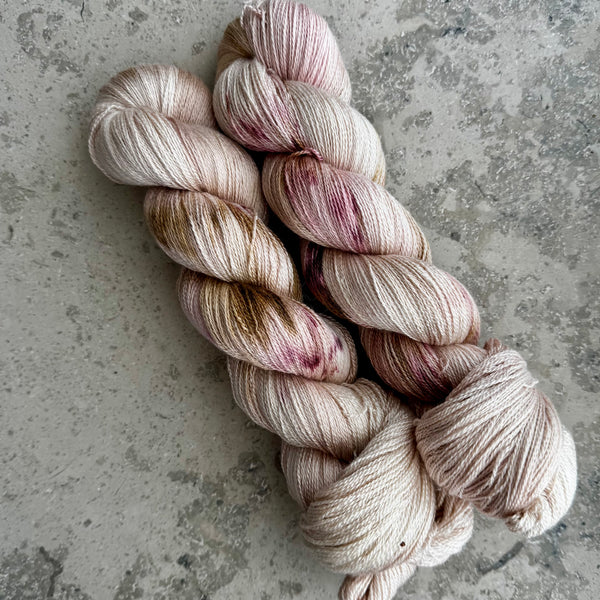 Hesselgarn Silk Poem